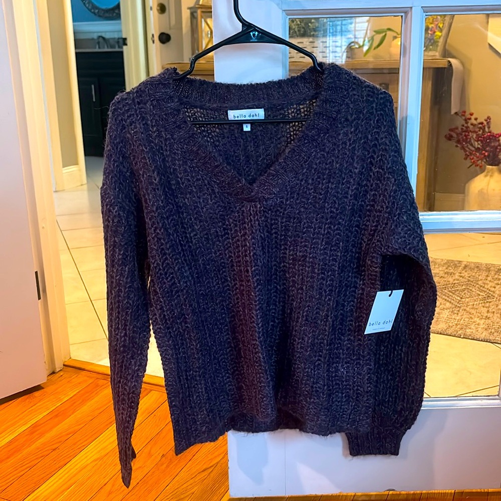 Bella Dahl size small relaxed vneck sweater